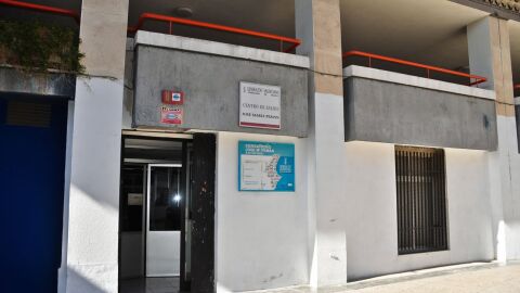 El consultorio 'Alberto García' de Elche cerrará durante el mes de agosto para realizar trabajos de adecuación. El consultorio 'Alberto García' de Elche cerrará durante el mes de agosto para realizar trabajos de adecuación.