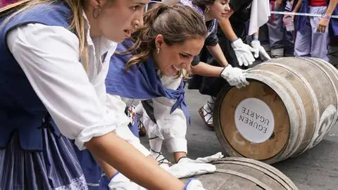 VI Carrera de Barricas de Vino VI Carrera de Barricas de Vino