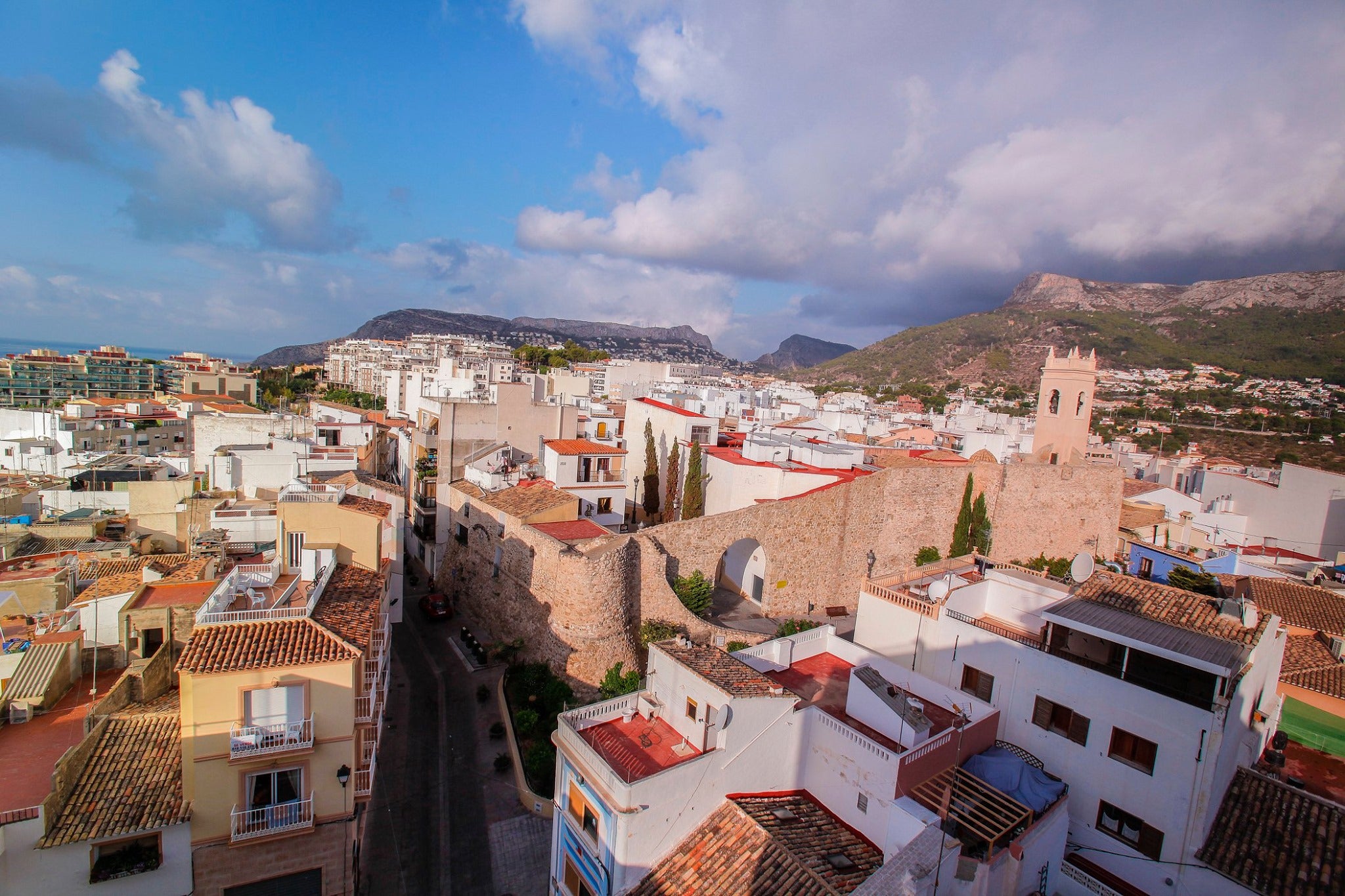 Calp abre el plazo para solicitar las ayudas al pago del IBI Calp abre el plazo para solicitar las ayudas al pago del IBI