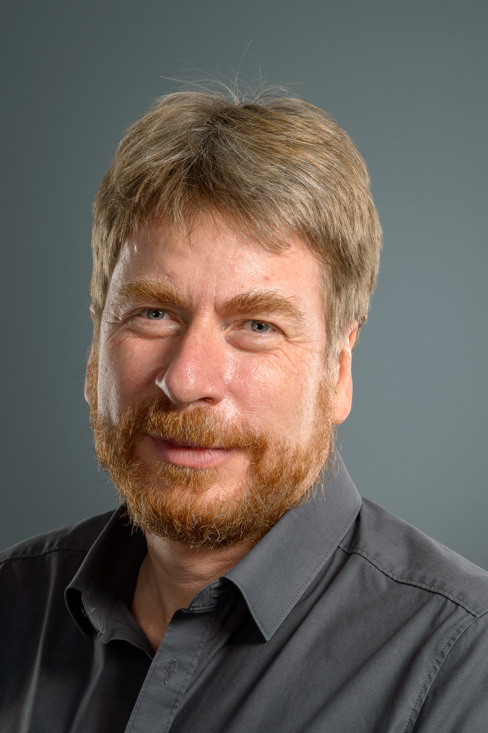 Frank Bradke se alza con el premio ‘Remedios Caro Almela’ de Investigación del Instituto de Neurociencias de la UMH de Elche Frank Bradke se alza con el premio ‘Remedios Caro Almela’ de Investigación del Instituto de Neurociencias de la UMH de Elche