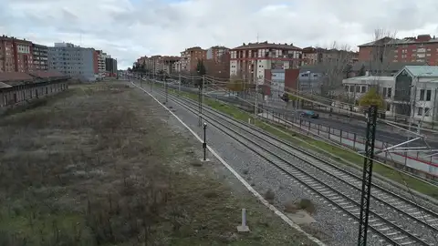 Barcones niega que el Ayuntamiento de Palencia entorpezca la llegada del AVE a Cantabria .