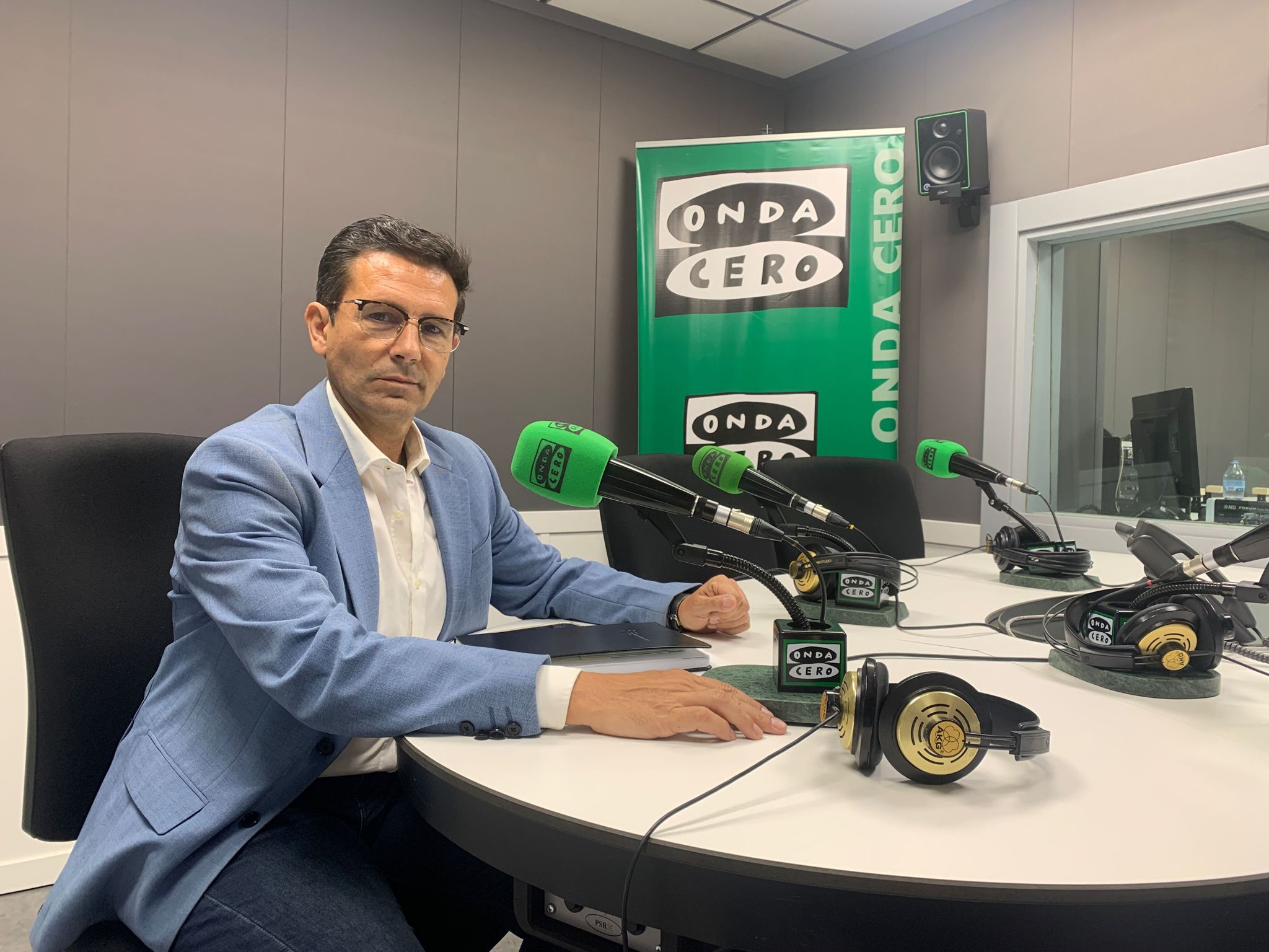 Paco Cuenca: "La alcaldesa confunde a los granadinos nada más llegar" Paco Cuenca: "La alcaldesa confunde a los granadinos nada más llegar"