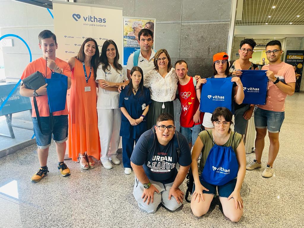 Jóvenes con Síndrome de Down visitan el Hospital Vithas Castellón para fomentar la normalización y autonomía Jóvenes con Síndrome de Down visitan el Hospital Vithas Castellón para fomentar la normalización y autonomía