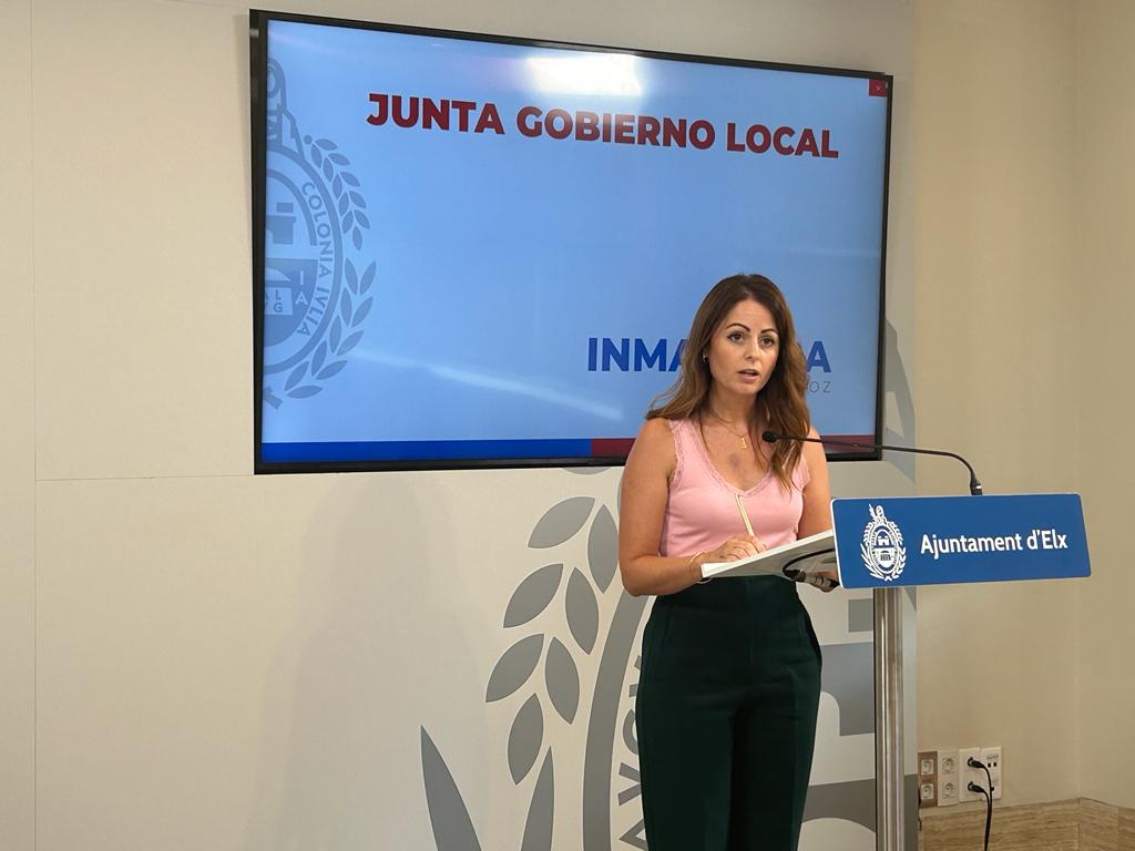 Ocho empresas optan a construir el pabellón adaptado proyectado en el entorno de l'Aljub y el cementerio viejo de Elche Ocho empresas optan a construir el pabellón adaptado proyectado en el entorno de l'Aljub y el cementerio viejo de Elche