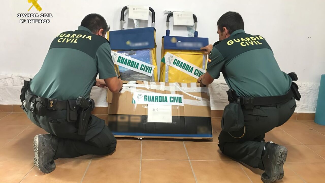 La Guardia Civil Detiene A Dos Personas En Callosa D’en Sarrià Por Robo ...