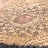 Las excavaciones de Huerta de Otero en Mérida destapan un mosaico completo con el mito de "Medusa" como protagonista Las excavaciones de Huerta de Otero en Mérida destapan un mosaico completo con el mito de "Medusa" como protagonista