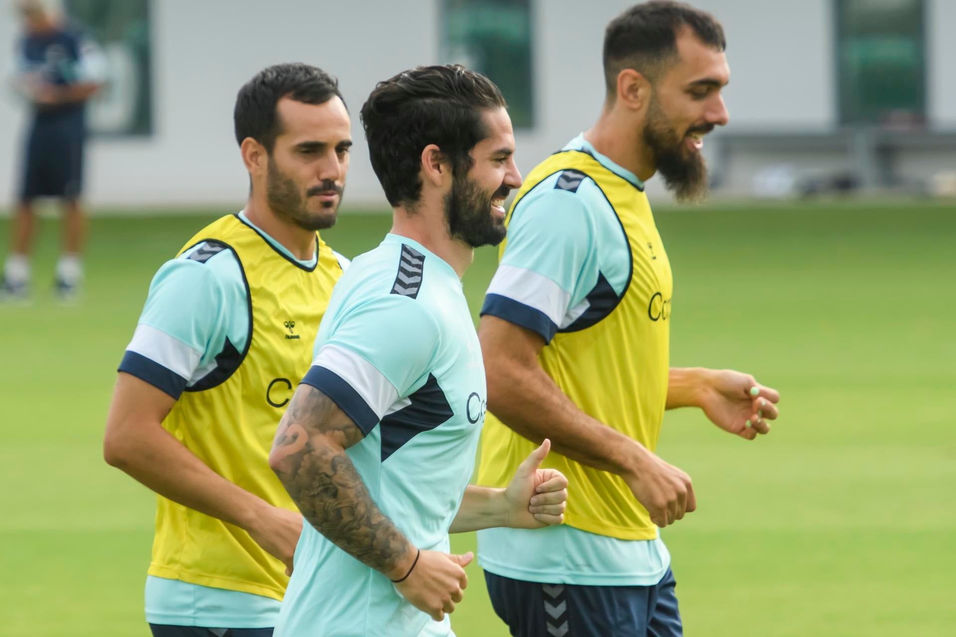 Isco: "Me llamó Joaquín para convencerme pero no hizo falta" Isco: "Me llamó Joaquín para convencerme pero no hizo falta"