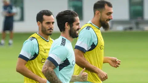 Isco: "Me llamó Joaquín para convencerme pero no hizo falta" Isco: "Me llamó Joaquín para convencerme pero no hizo falta"