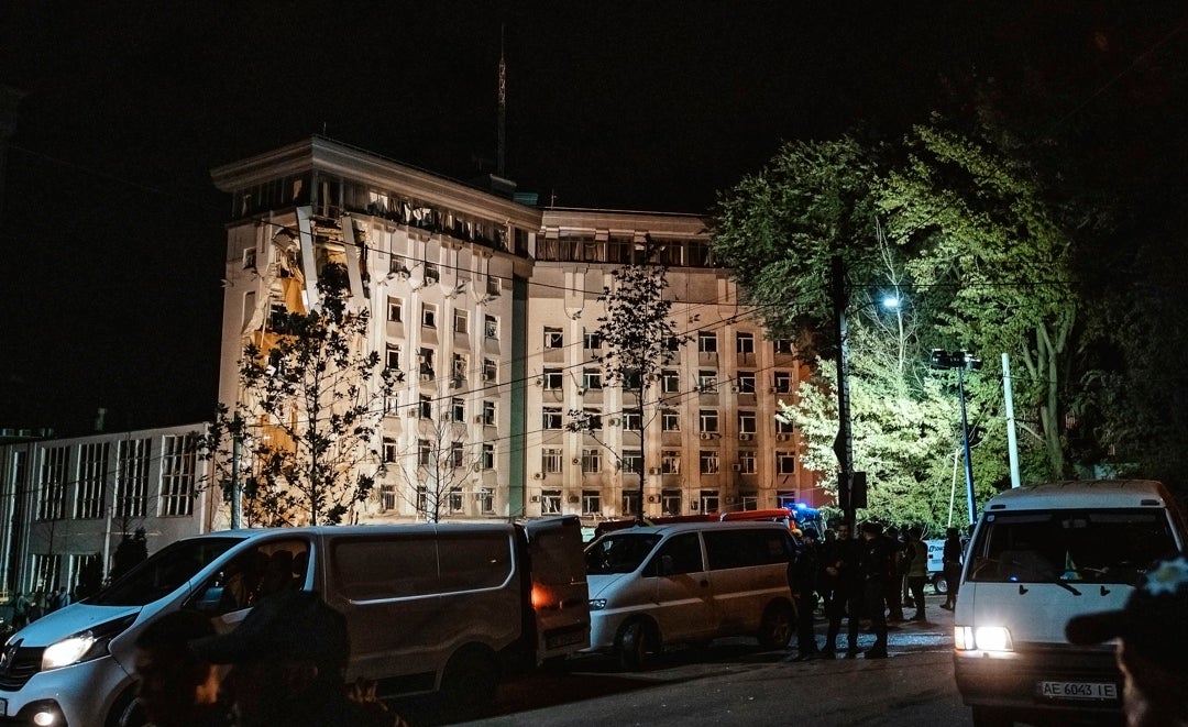 Ucrania confirma cinco heridos en un supuesto ataque ruso contra un edifico residencial en Dnipró Ucrania confirma cinco heridos en un supuesto ataque ruso contra un edifico residencial en Dnipró