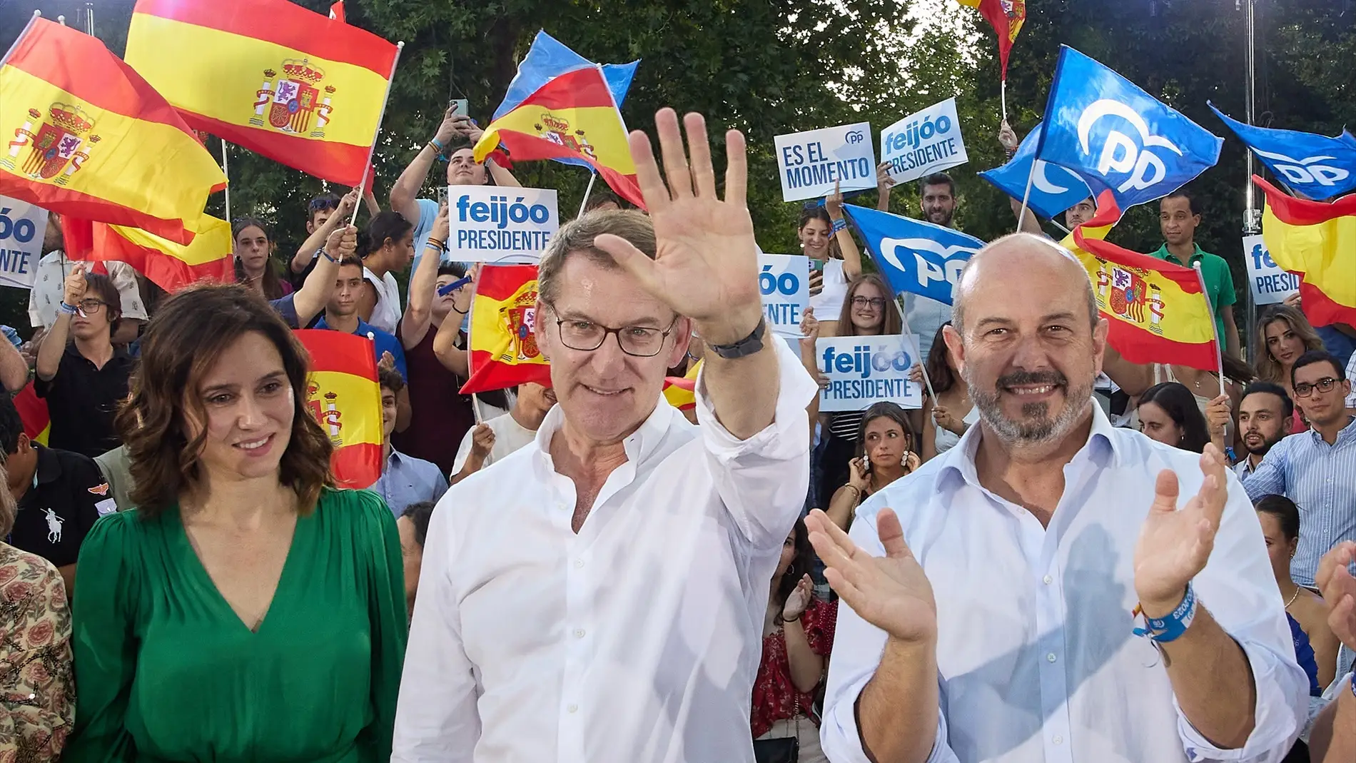 El PP se abre a hablar con Junts "dentro de la Constitución" mientras el PSOE les urge a elegir