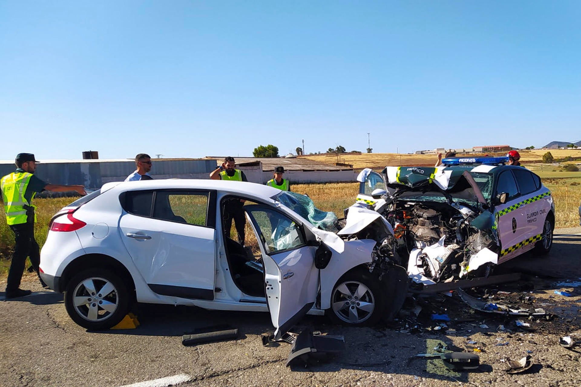 Seis muertos y un herido grave en la primera 'Operación Salida' del arranque del mes de agosto Seis muertos y un herido grave en la primera 'Operación Salida' del arranque del mes de agosto