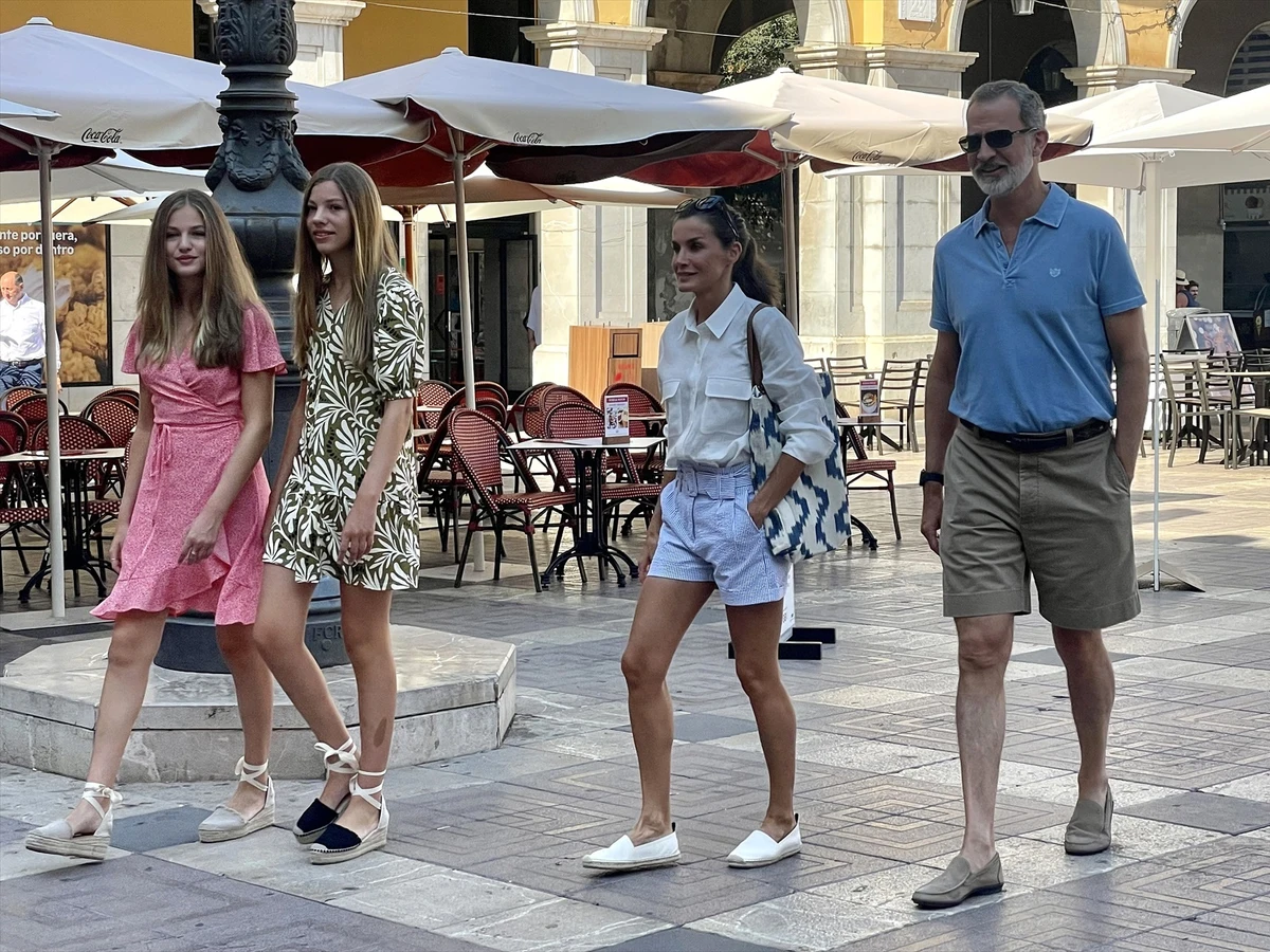La reina, la princesa y la infanta se unen a Felipe VI para pasar las  vacaciones en Palma | Onda Cero Radio