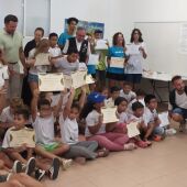 'Elche Acoge' realiza la clausura de la Escuela de Verano en la que han participado cerca de un millar de niños.