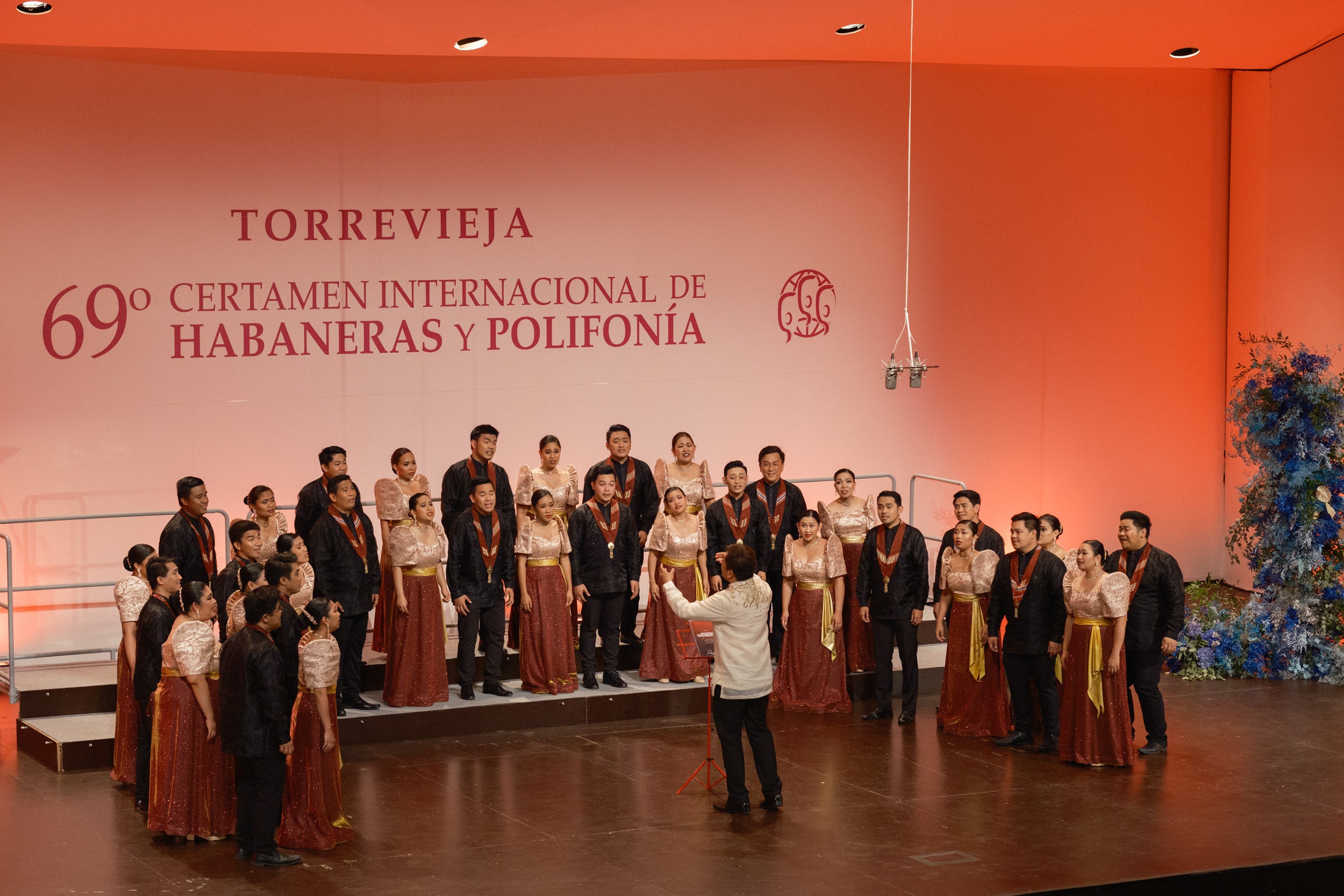 ‘Kammerchor Manila’ de Filipinas copa los principales premios del 69º Certamen Internacional de Habaneras y Polifonía ‘Kammerchor Manila’ de Filipinas copa los principales premios del 69º Certamen Internacional de Habaneras y Polifonía