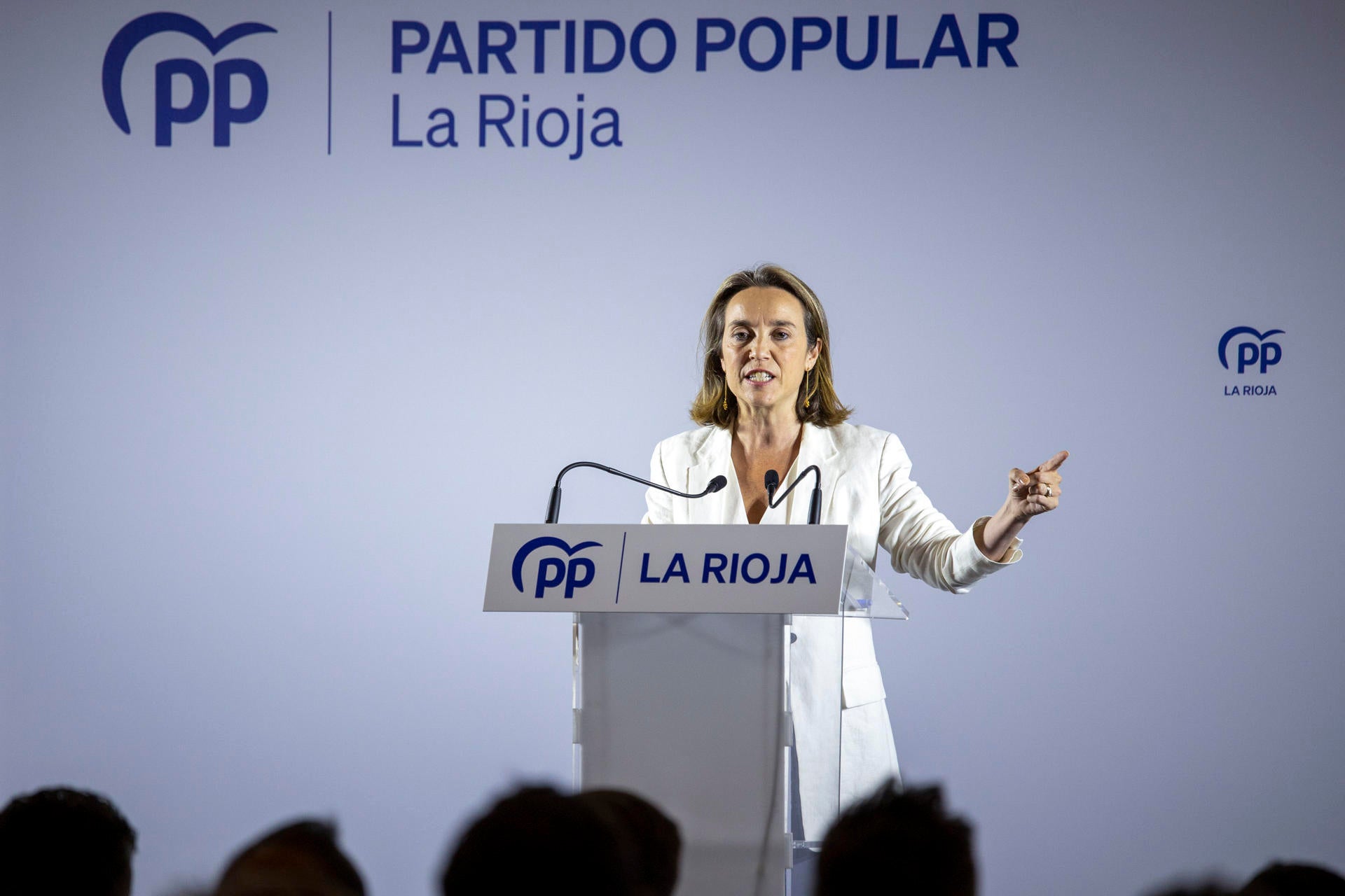 Cuca Gamarra responde a Pilar Alegría que el PP no habló con Vox de referéndum Cuca Gamarra responde a Pilar Alegría que el PP no habló con Vox de referéndum