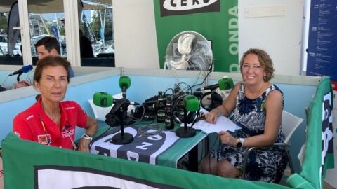 La presidenta de CAEB, Carmen Planas, en el RCNP, junto a Elka Dimitrova, con motivo de la 41ª Copa del Rey MAPFRE de Vela