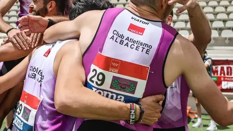 Aquadeus y el Club Atletismo de Albacete unen sus caminos por primera vez Aquadeus y el Club Atletismo de Albacete unen sus caminos por primera vez