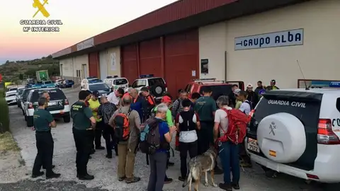 La Guardia Civil inicia en Tornavacas una búsqueda del montañero desaparecido en diciembre de 2022 en Sierra de Béjar La Guardia Civil inicia en Tornavacas una búsqueda del montañero desaparecido en diciembre de 2022 en Sierra de Béjar