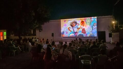 AUPEX ha llevado el cine de verano durante julio a 19.000 personas de 42 pueblos extreme&ntilde;os