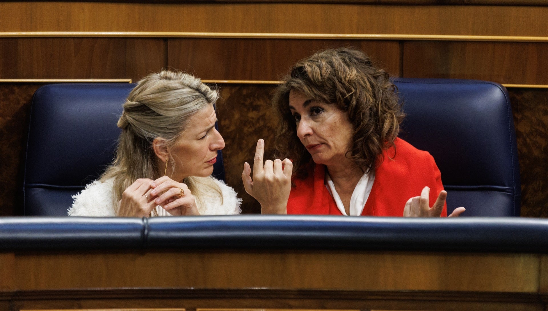 PSOE y Sumar chocan por las negociaciones: Díaz afirma que habla con otros partidos y los socialistas marcan distancias PSOE y Sumar chocan por las negociaciones: Díaz afirma que habla con otros partidos y los socialistas marcan distancias