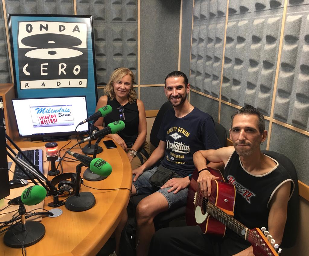 El grupo local Milindris Band recorre España con su tributo a Melendi El grupo local Milindris Band recorre España con su tributo a Melendi