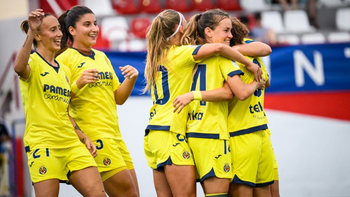 El Villarreal golea al Castellón y se cita con el Levante en la final de COTIF El Villarreal golea al Castellón y se cita con el Levante en la final de COTIF