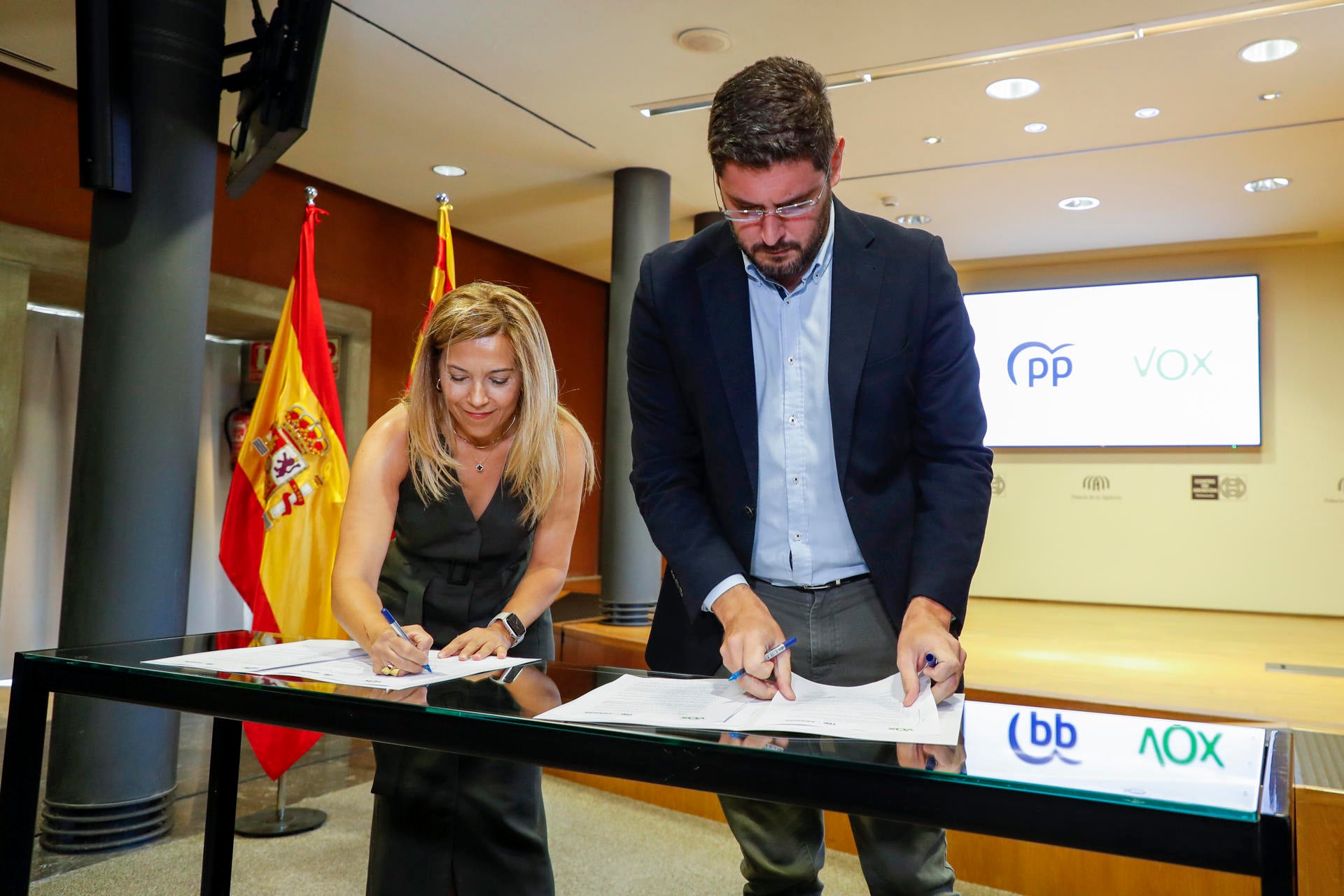 El PP recuerda a Bolaños que el pacto con Vox en Aragón "no sería necesario" si el PSOE se abstuviese El PP recuerda a Bolaños que el pacto con Vox en Aragón "no sería necesario" si el PSOE se abstuviese