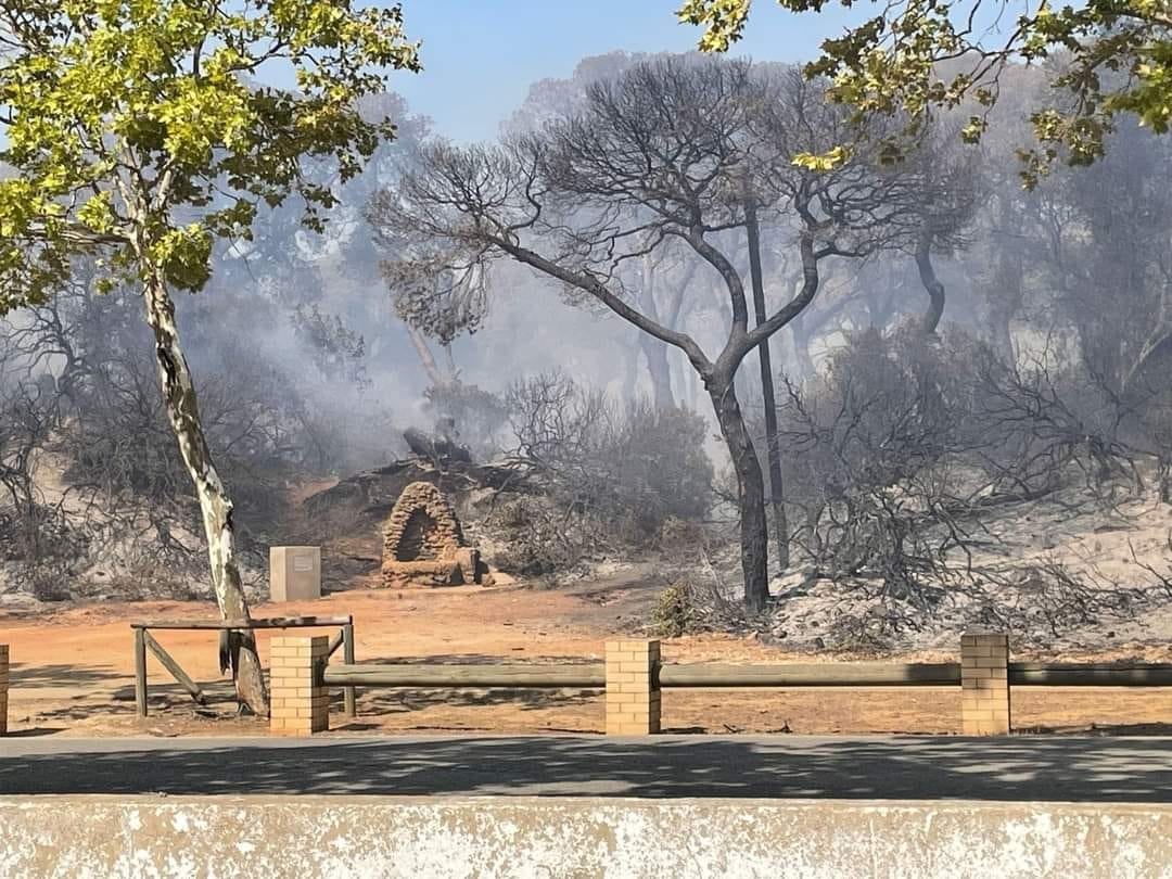 Estabilizado el incendio de Las Canteras Estabilizado el incendio de Las Canteras