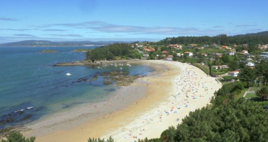 Los coruñeses se conciencian con el consumo de agua, mientras que las playas de Perbes y Marín, en Miño, ya están aptas para el baño Los coruñeses se conciencian con el consumo de agua, mientras que las playas de Perbes y Marín, en Miño, ya están aptas para el baño