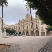  La Plaza Vieja se quedará con su arbolado y el monumento del ‘Pingurucho’ 