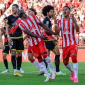 El Rayo Vallecano estrena LaLiga con una victoria ante el Almería