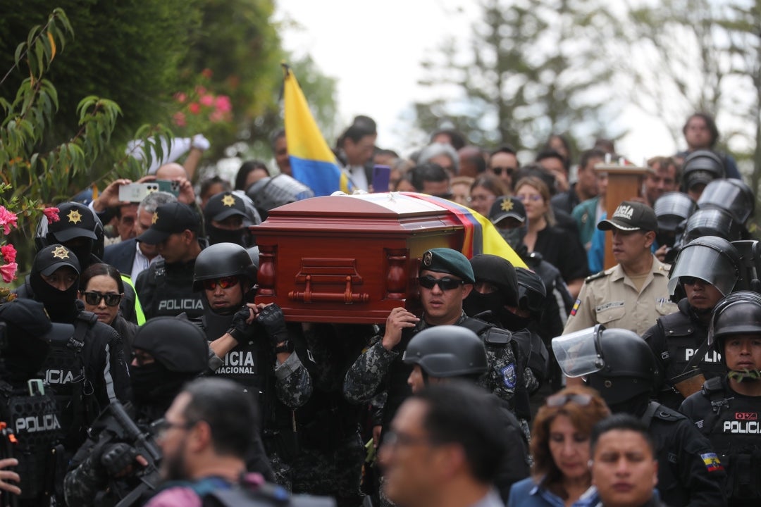 Ecuador despide a Villavicencio mientras los candidatos consensuan un plan de seguridad tras el asesinato Ecuador despide a Villavicencio mientras los candidatos consensuan un plan de seguridad tras el asesinato