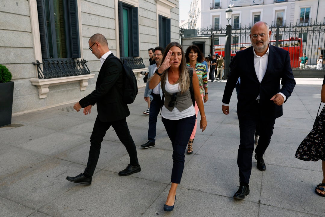 Las ventajas que tendrían ERC y Junts en caso de tener grupo parlamentario propio Las ventajas que tendrían ERC y Junts en caso de tener grupo parlamentario propio