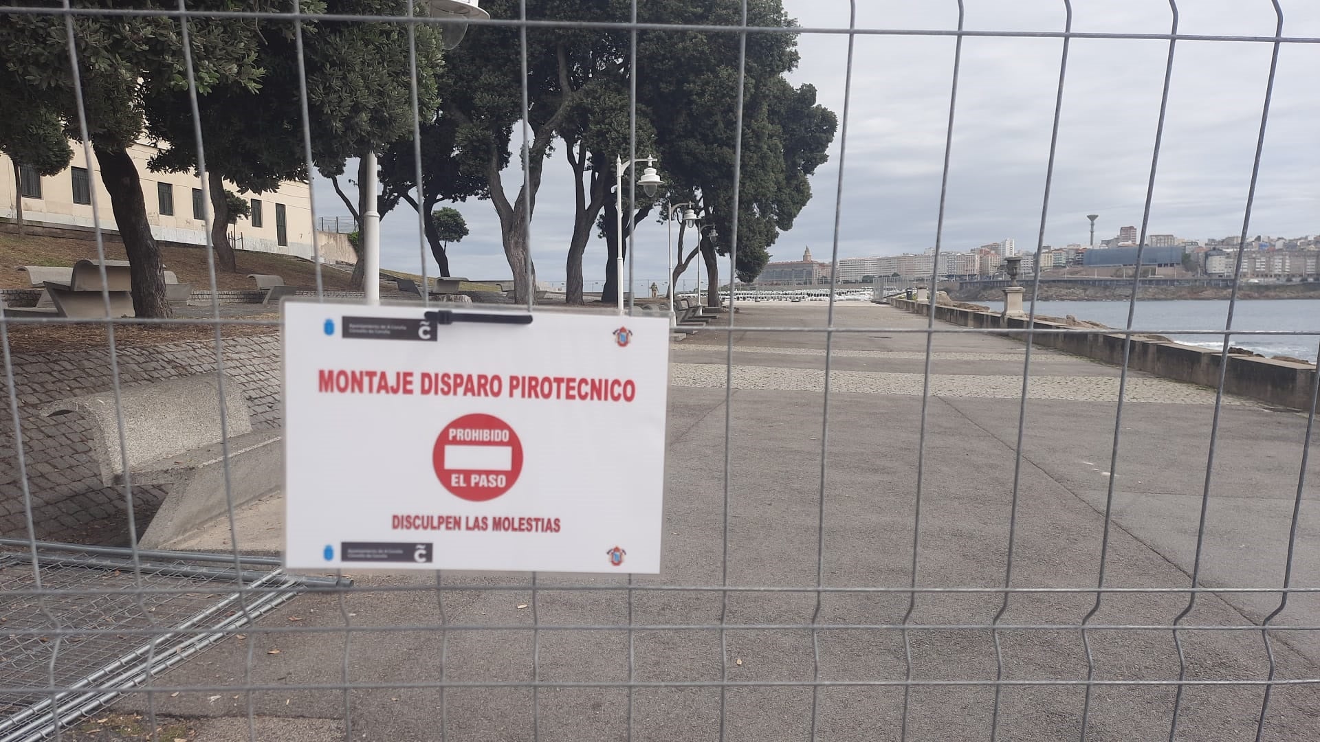 A Coruña tendrá 735 kilogramos de fuegos esta noche en la Batalla Naval y Ferrol 79 millones de euros en el nuevo presupuesto A Coruña tendrá 735 kilogramos de fuegos esta noche en la Batalla Naval y Ferrol 79 millones de euros en el nuevo presupuesto