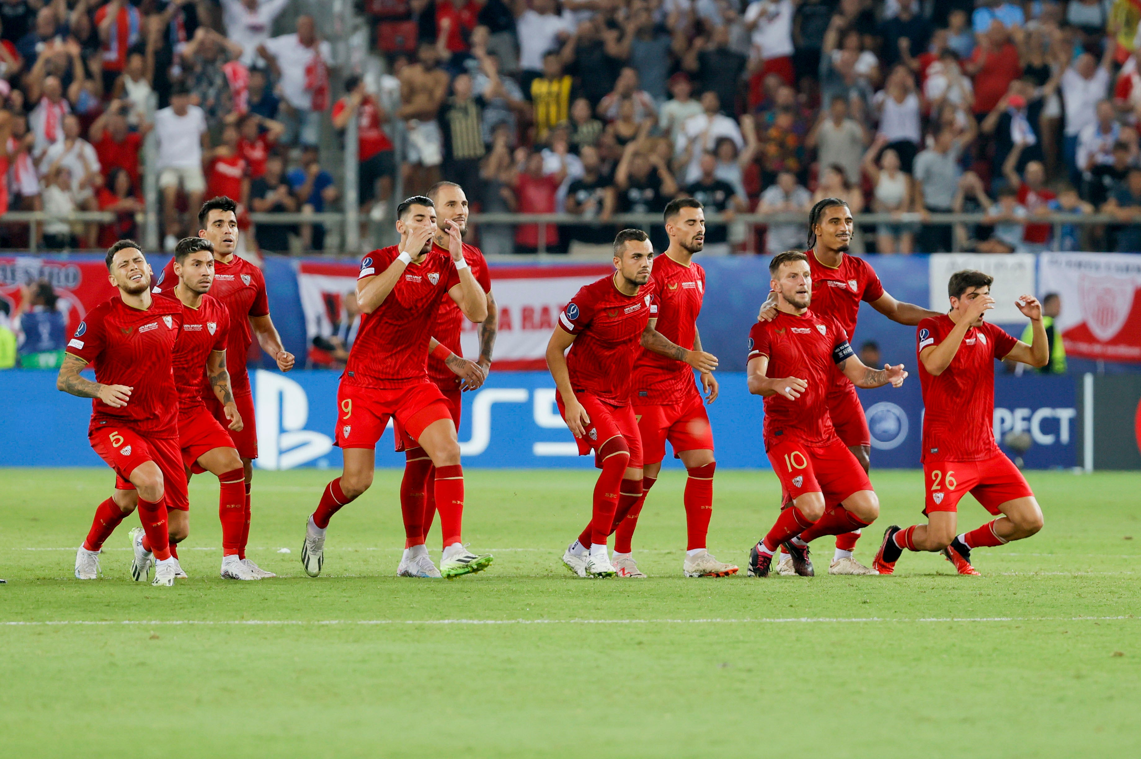 El Sevilla pierde la Supercopa de Europa en los penaltis El Sevilla pierde la Supercopa de Europa en los penaltis