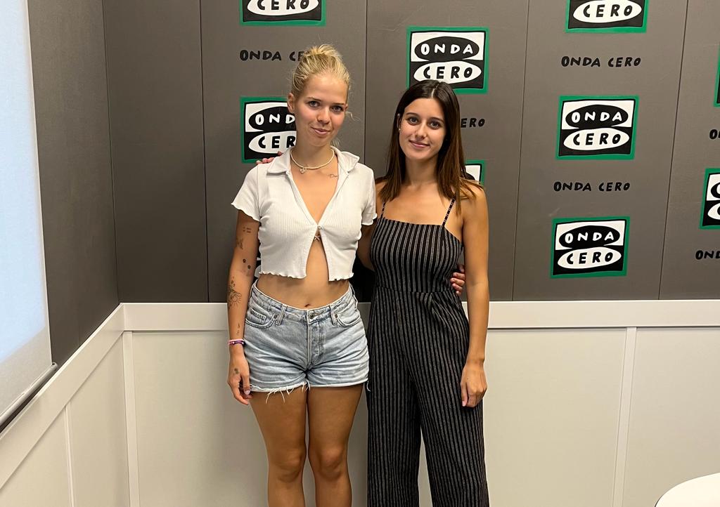 Dalia: "desde pequeña escribo canciones en mis diarios" Dalia: "desde pequeña escribo canciones en mis diarios"