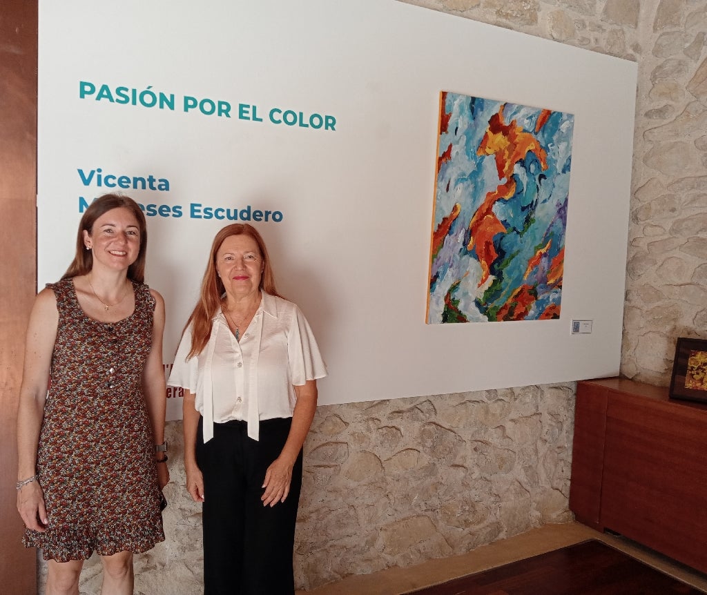 Vicenta Meneses llena de color L'Espai d'Art de la Vila Vicenta Meneses llena de color L'Espai d'Art de la Vila