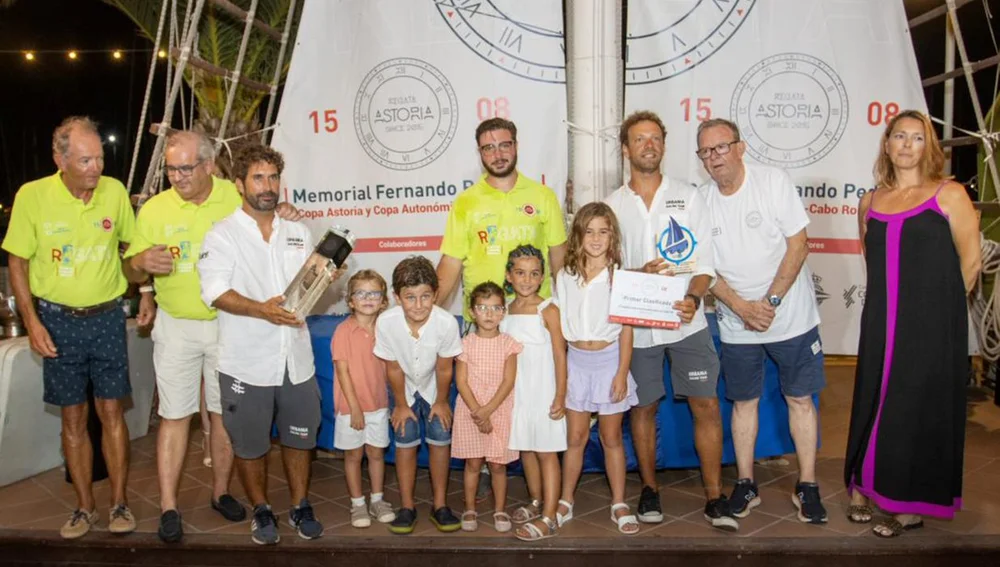 #Weare Urbania se alza con el título en la 59 travesía Torrevieja-Cabo Roig, Memorial Fernando Pedrera 9ª Copa Astoria