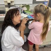Actividades para que los niños corrijan su ojo vago en el departamento de oftalmología 