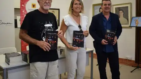 Altea celebra el 25ª aniversario del tradicional cuentacuentos que recorre las casas del barrio d l'Horta-Quintanes Altea celebra el 25ª aniversario del tradicional cuentacuentos que recorre las casas del barrio d l'Horta-Quintanes