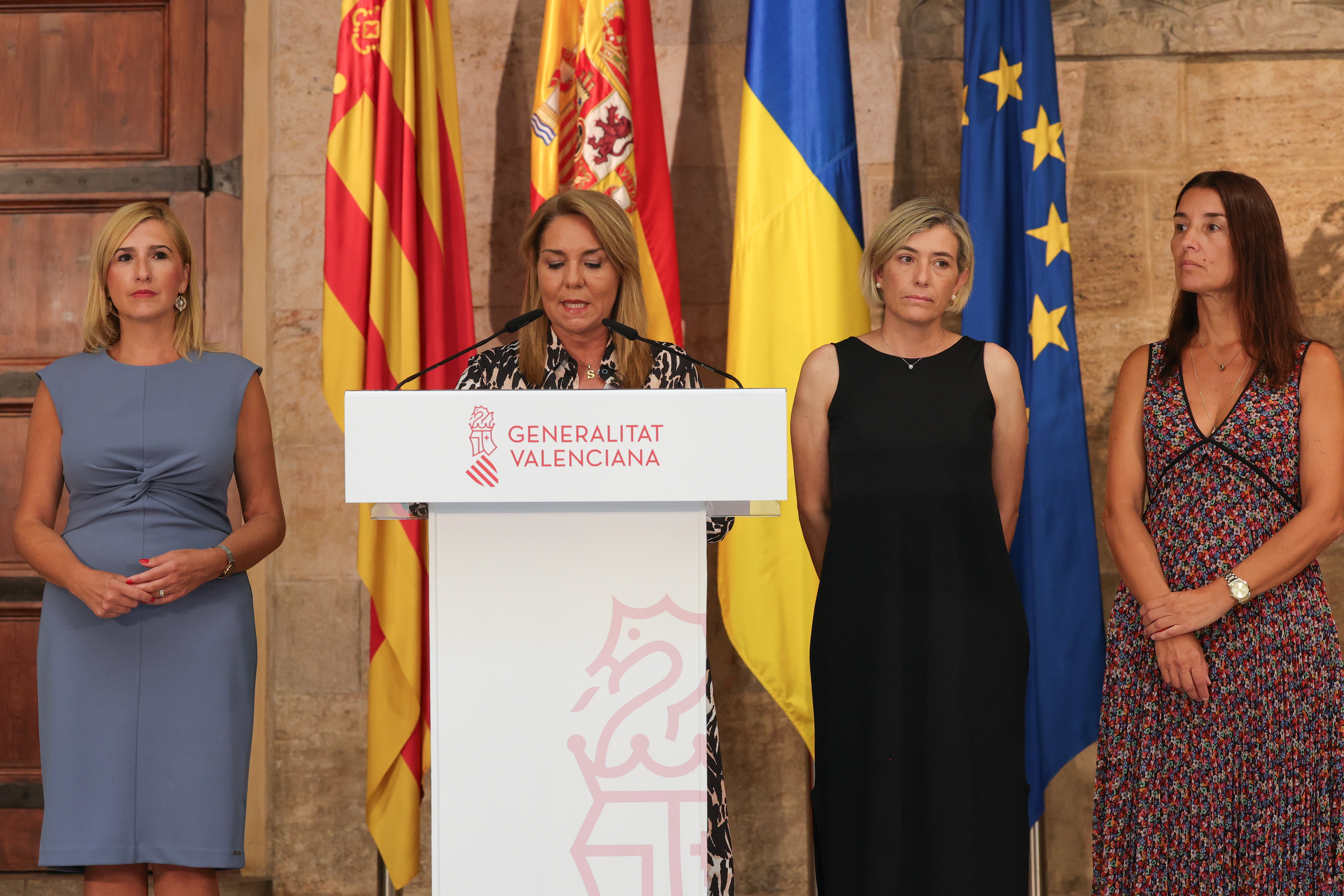 El Consell exige respeto a la Comunitat Valenciana y que el valenciano tenga el mismo estatuto de oficialidad El Consell exige respeto a la Comunitat Valenciana y que el valenciano tenga el mismo estatuto de oficialidad