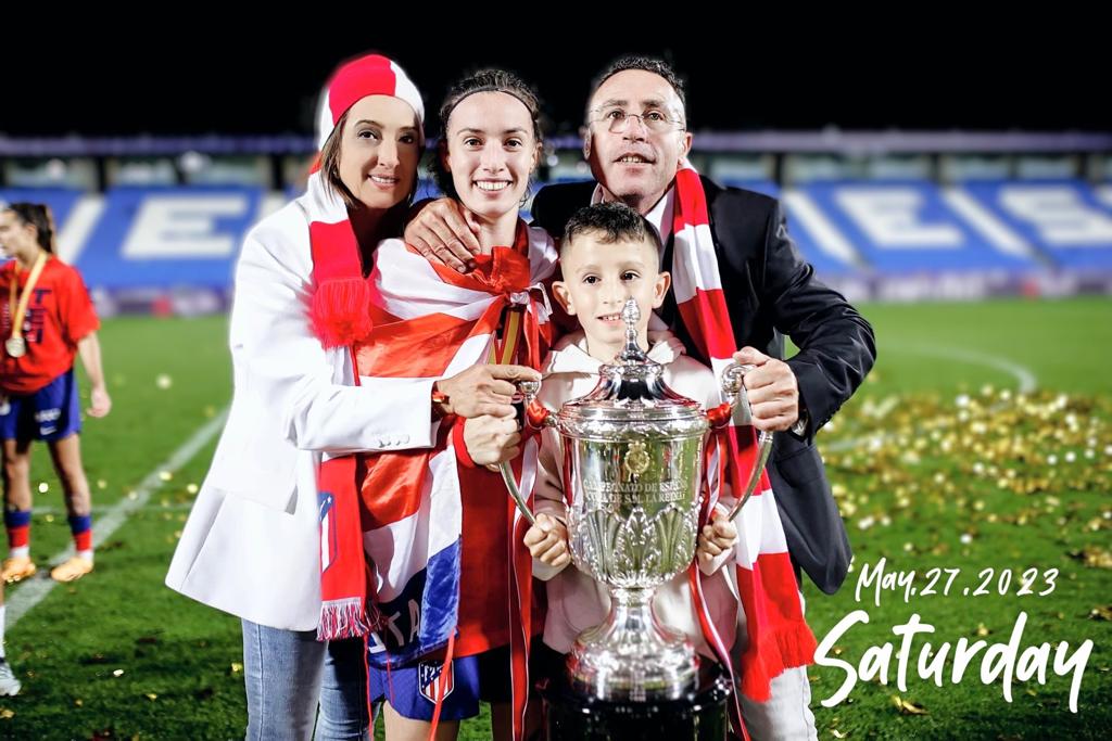 La familia Navarro García, orgullosa de una finalista de la Copa del Mundo La familia Navarro García, orgullosa de una finalista de la Copa del Mundo
