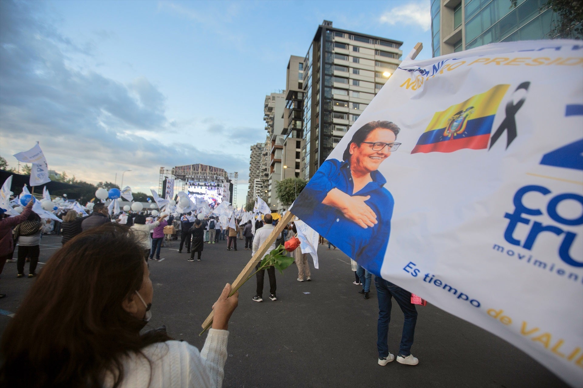 "Muerte mutua", violencia política e incertidumbre: las elecciones de Ecuador del próximo domingo "Muerte mutua", violencia política e incertidumbre: las elecciones de Ecuador del próximo domingo