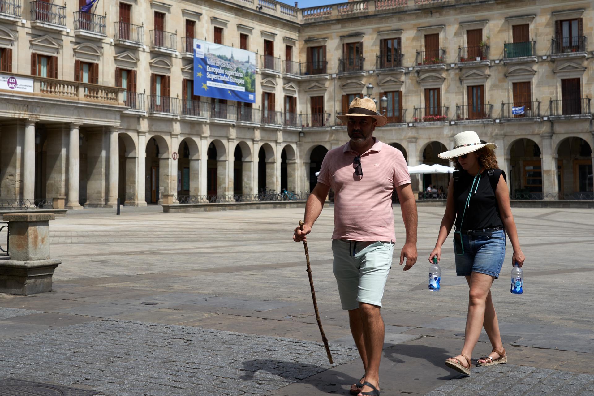 Llega a España una nueva ola de calor: la AEMET confirma hasta cuándo dura y las zonas más afectadas Llega a España una nueva ola de calor: la AEMET confirma hasta cuándo dura y las zonas más afectadas