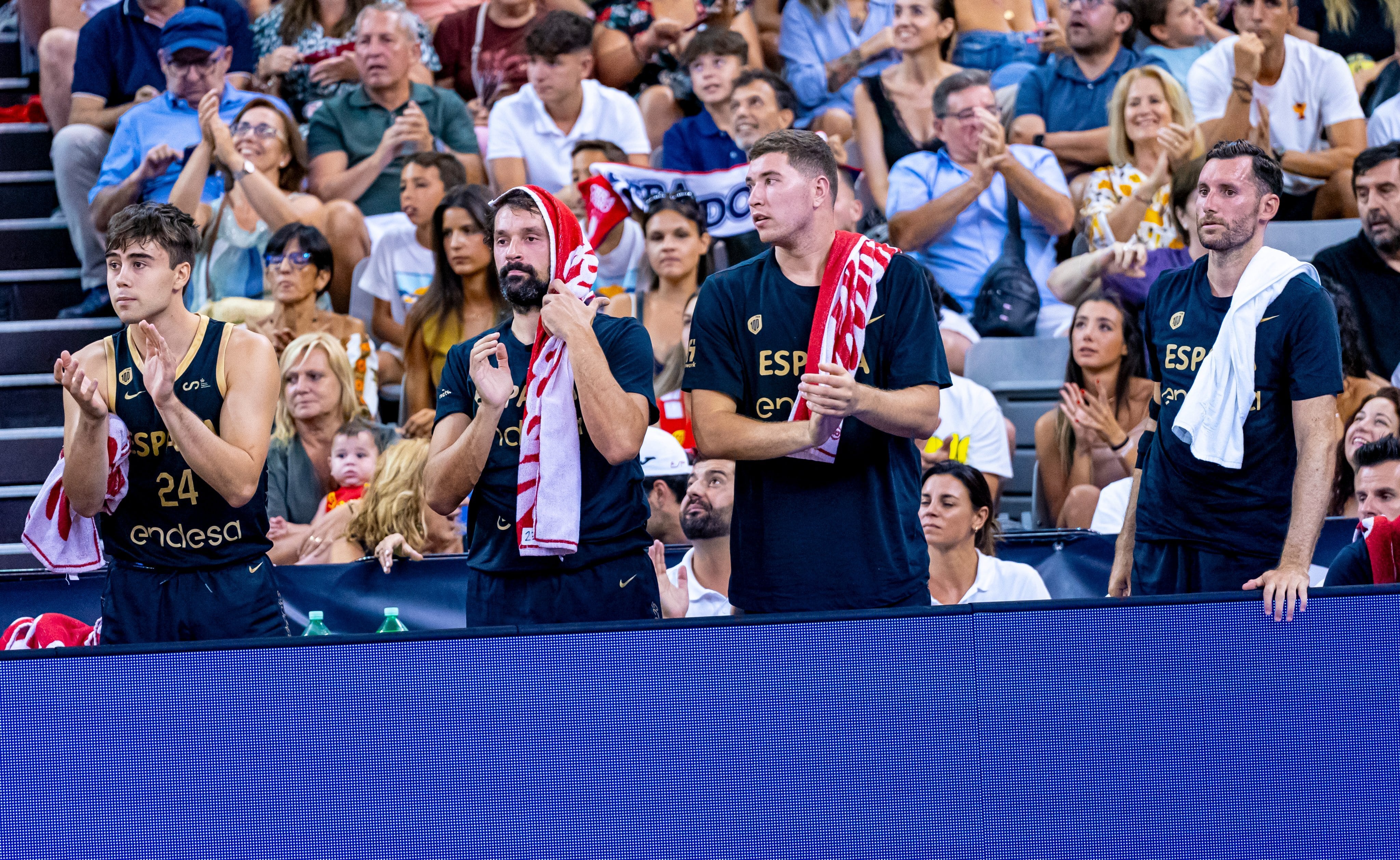 España sufre el revés de Canadá cerca del Mundial España sufre el revés de Canadá cerca del Mundial