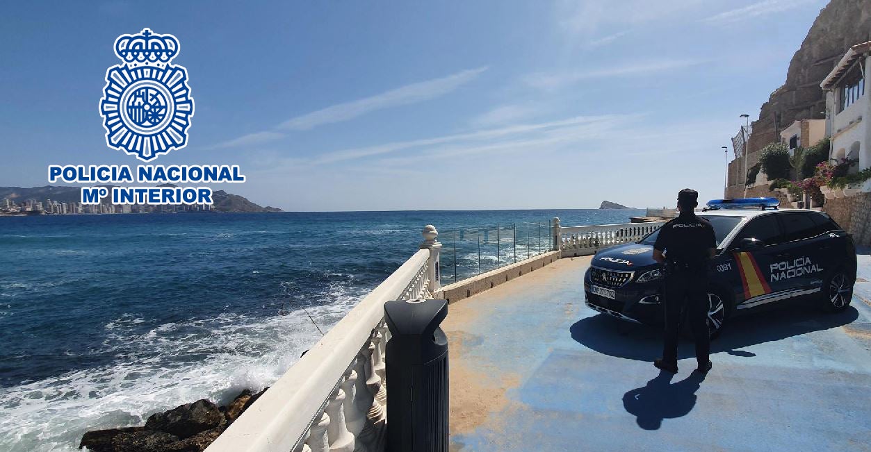 La Policía Nacional de Benidorm ha detenido a un fugitivo buscado por las autoridades de Rusia por un delito de estafa La Policía Nacional de Benidorm ha detenido a un fugitivo buscado por las autoridades de Rusia por un delito de estafa