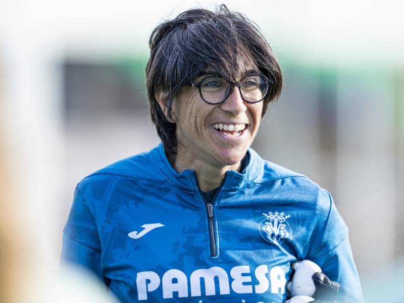 Sara Monforte : "Esto es un punto y aparte en la historia del fútbol femenino" Sara Monforte : "Esto es un punto y aparte en la historia del fútbol femenino"