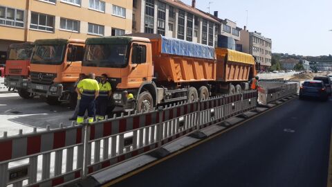 Paso adelante en la obra de la N VI, en Perillo-Oleiros. 