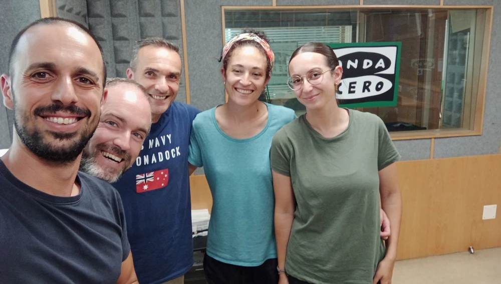 Andrés, Damián, Alberto, Estefanía y Gabriela Andrés, Damián, Alberto, Estefanía y Gabriela