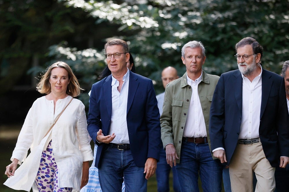 Feijóo arranca el curso político en Soutomaior dispuesto a "hablar con todos" pero sin aceptar "chantajes" Feijóo arranca el curso político en Soutomaior dispuesto a "hablar con todos" pero sin aceptar "chantajes"